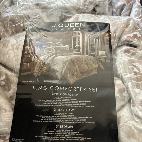 Champagne J.Queen New York Bedding - Picture 2 of 2